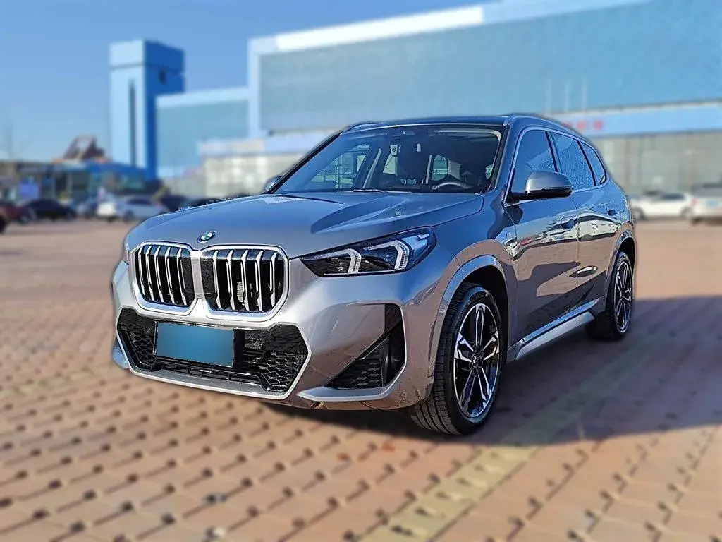 2023 BMW X1 2.0T 204HP L4 7DCT