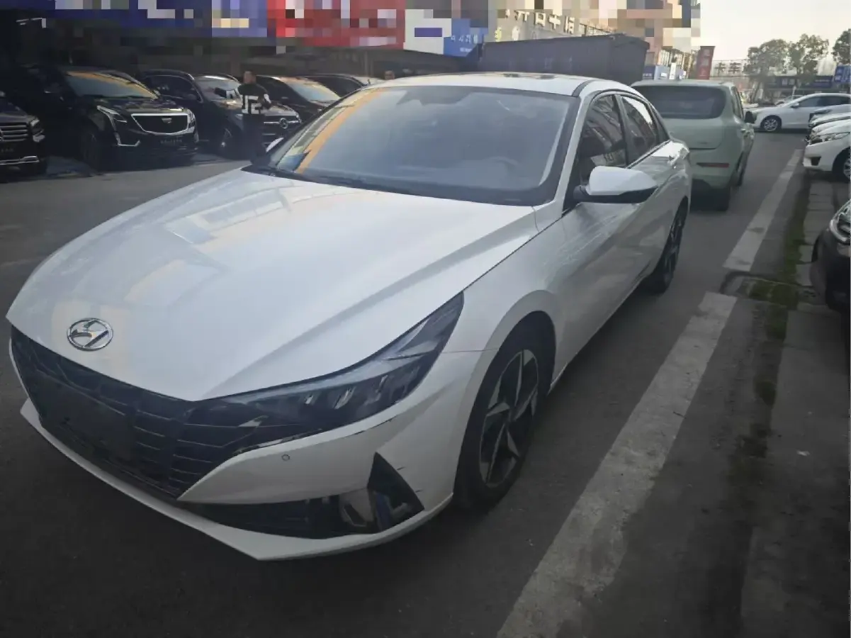 2021 Hyundai Elantra 1.5L 115HP L4 CVT