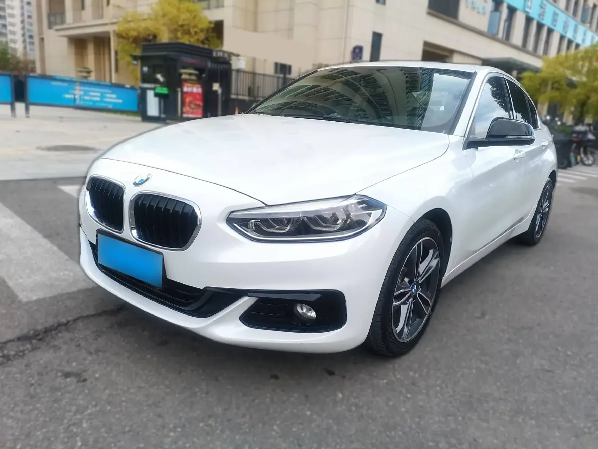 2018 BMW 1 Series 1.5T 136HP L3 6AT