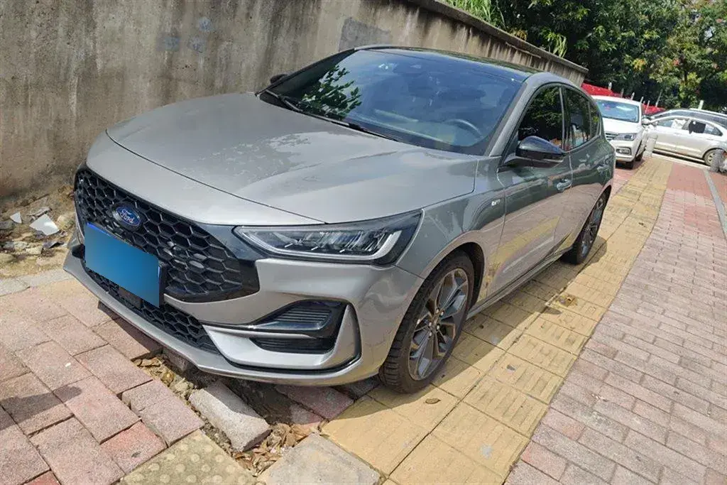 2022 Ford Focus 1.5T 177HP L4 6AT