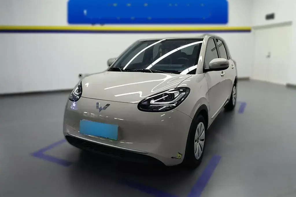 2023 WuLing BinGuo BEV 17.3KWH