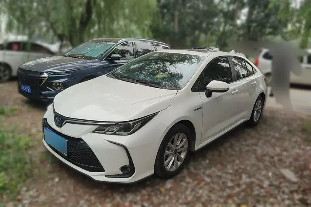 2023 Toyota Corolla 1.8L 98HP L4 E-CVT Hybrid