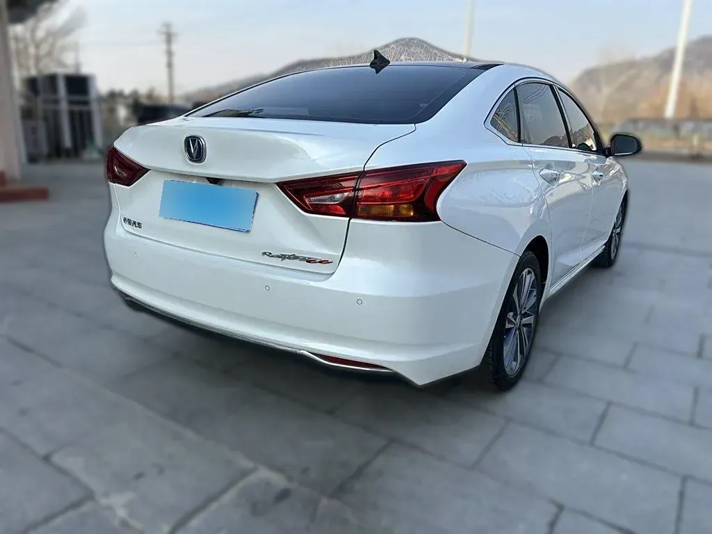 2017 ChangAn Raeton 1.5T 170HP L4 6AT,autocango,china used car exporter,china ev exporter,chinese used car exporter,chinese used ev exporter