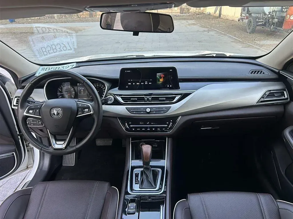 2017 ChangAn Raeton 1.5T 170HP L4 6AT,autocango,china used car exporter,china ev exporter,chinese used car exporter,chinese used ev exporter