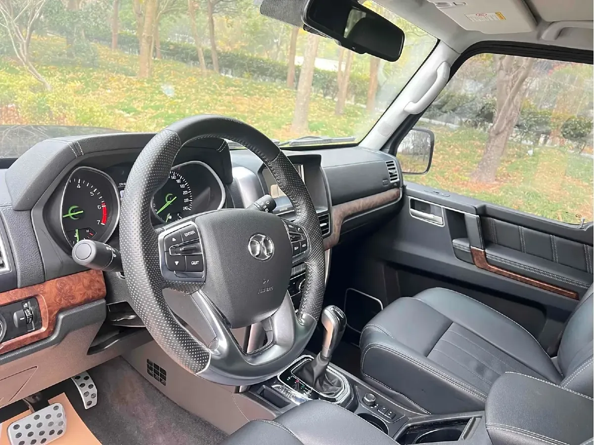 2020 BeiJing BJ80 2.3T 231HP L4 6AT,autocango,china used car exporter,china ev exporter,chinese used car exporter,chinese used ev exporter