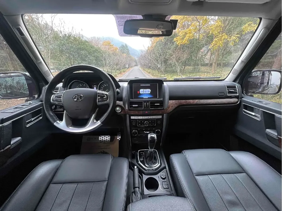 2020 BeiJing BJ80 2.3T 231HP L4 6AT,autocango,china used car exporter,china ev exporter,chinese used car exporter,chinese used ev exporter