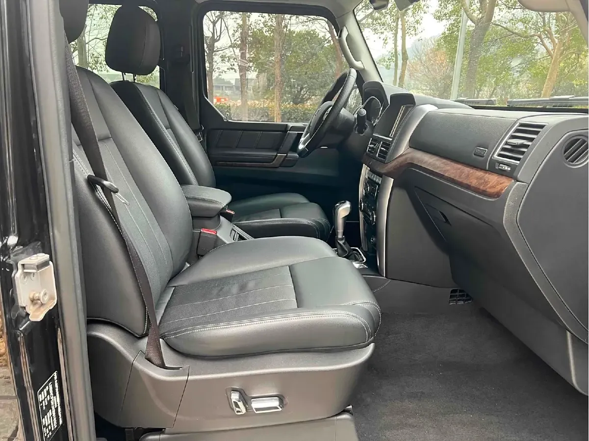 2020 BeiJing BJ80 2.3T 231HP L4 6AT,autocango,china used car exporter,china ev exporter,chinese used car exporter,chinese used ev exporter