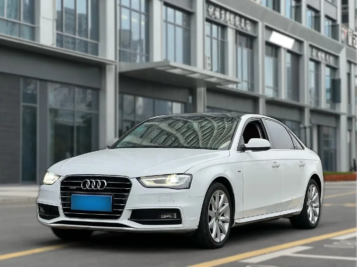 2016 Audi A4L 2.0T 224HP L4 7DCT