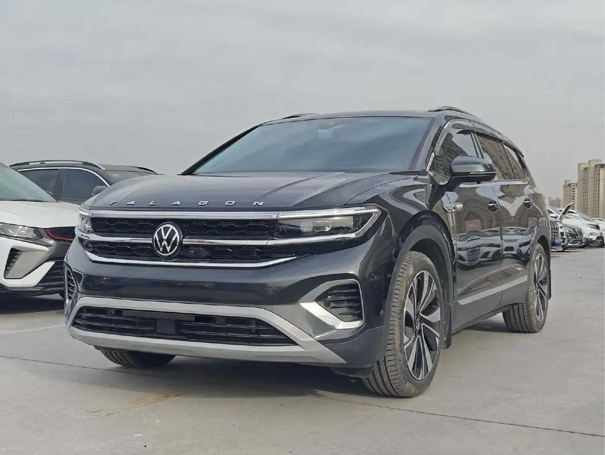 2023 Volkswagen Talagon 2.0T 220HP L4 7DCT