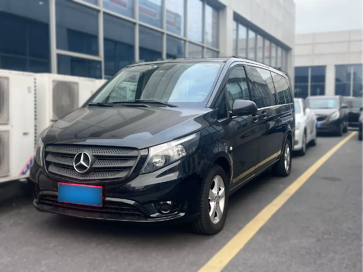 2016 Mercedes-Benz Vito 2.0T 211HP L4 7AT