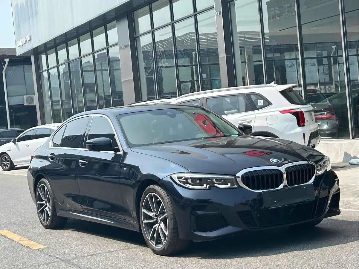 2021 BMW 3 Series 2.0T 184HP L4 8AT