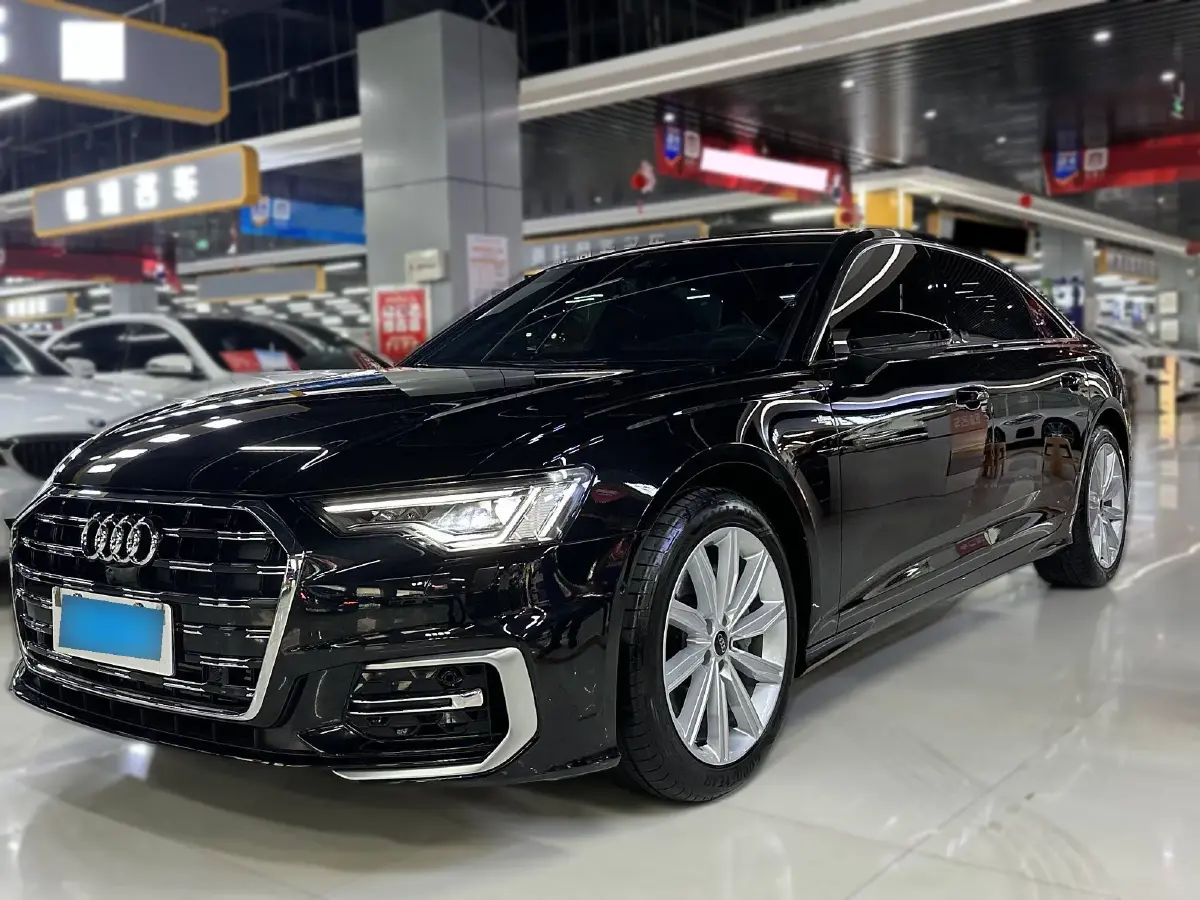 2024 Audi A6L 2.0T 245HP L4 7DCT