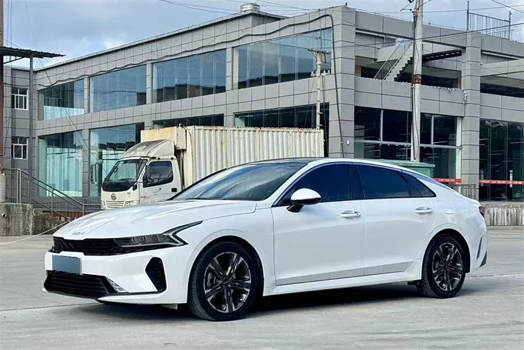 2021 Kia K5 1.5T 170HP L4 7DCT