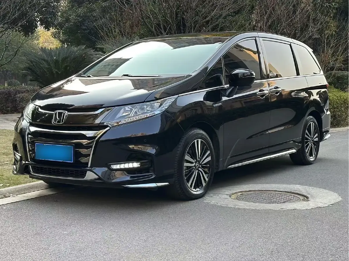 2019 Honda Odyssey 2.0L 146HP L4 E-CVT Hybrid