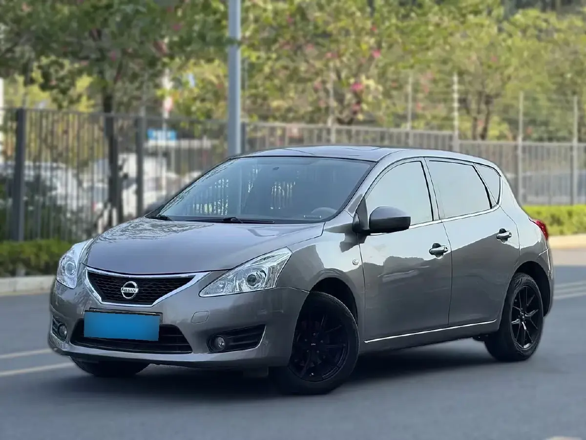 2012 Nissan Tiida 1.6T 190HP L4 CVT
