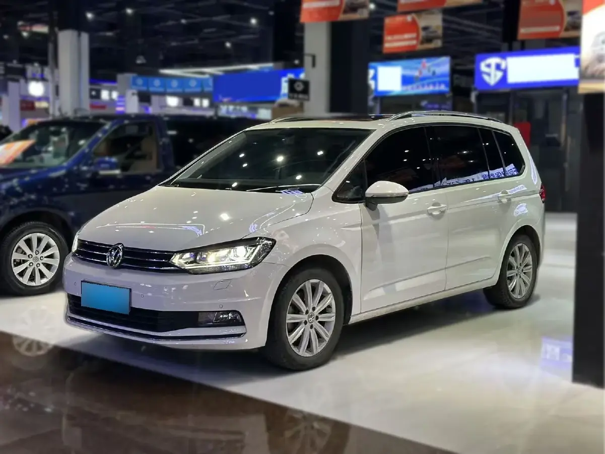 2018 Volkswagen Touran 1.4T 150HP L4 7DCT