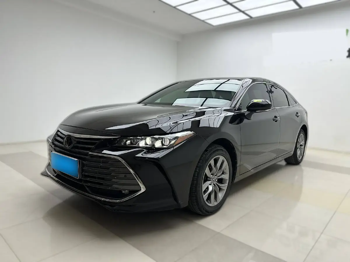 2019 Toyota Avalon 2.5L 209HP L4 8AT