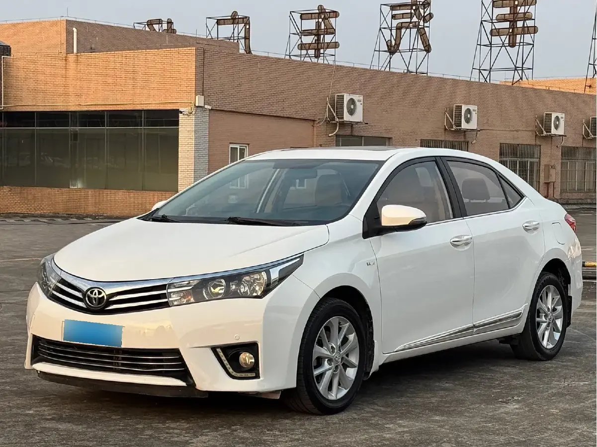 2014 Toyota Corolla 1.6L 122HP L4 CVT