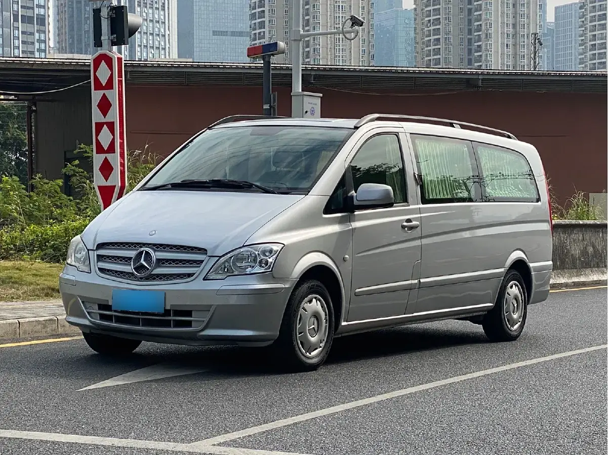 2011 Mercedes-Benz Vito 2.5L 190HP V6 5AT