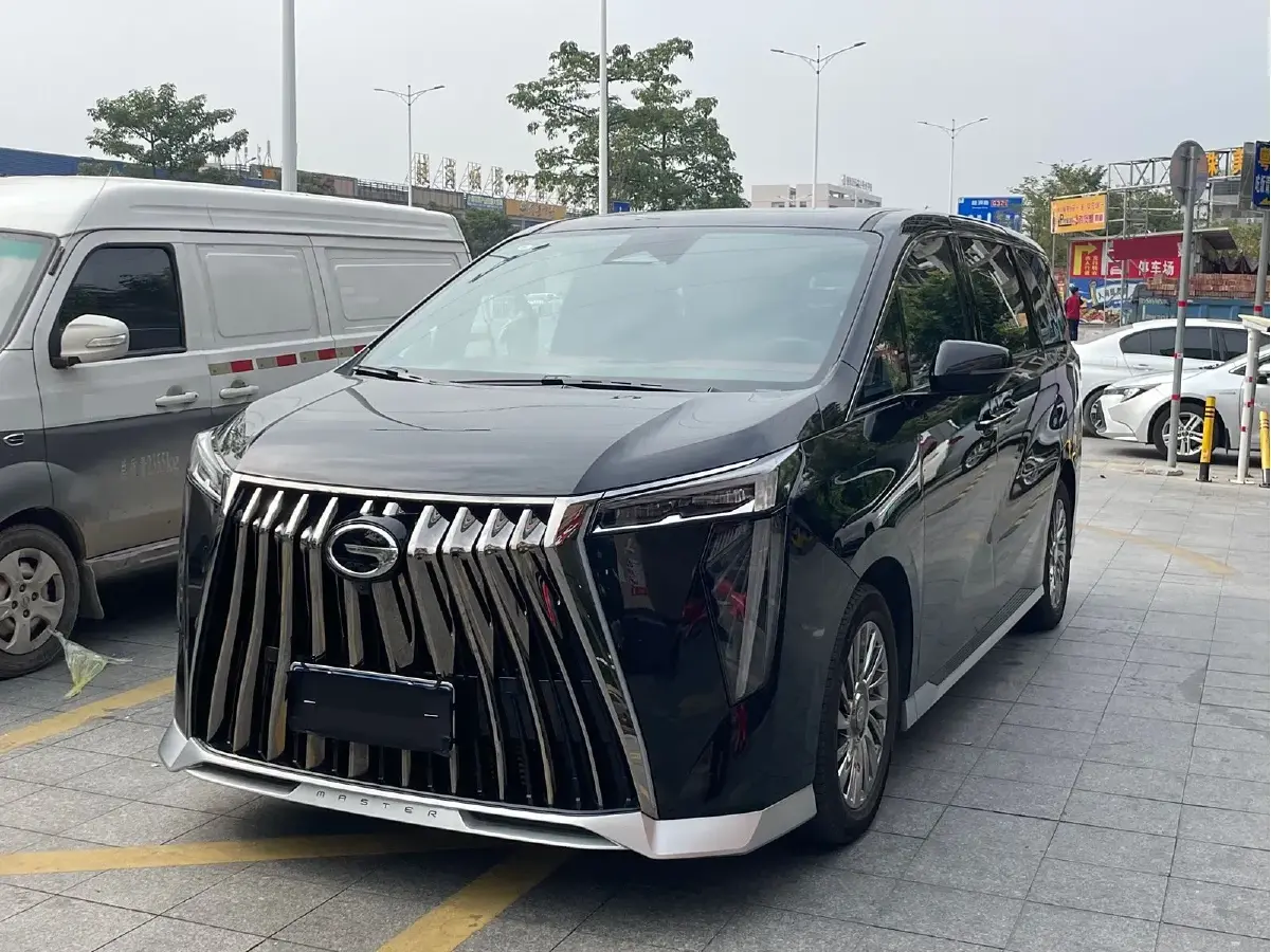 2023 GAC Trumpchi M8 2.0T 252HP L4 8AT