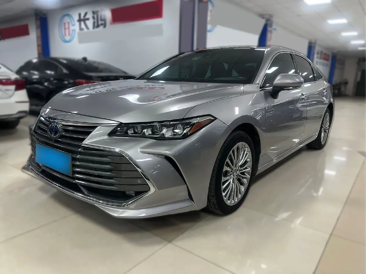 2019 Toyota Avalon 2.5L 178HP L4 E-CVT Hybrid