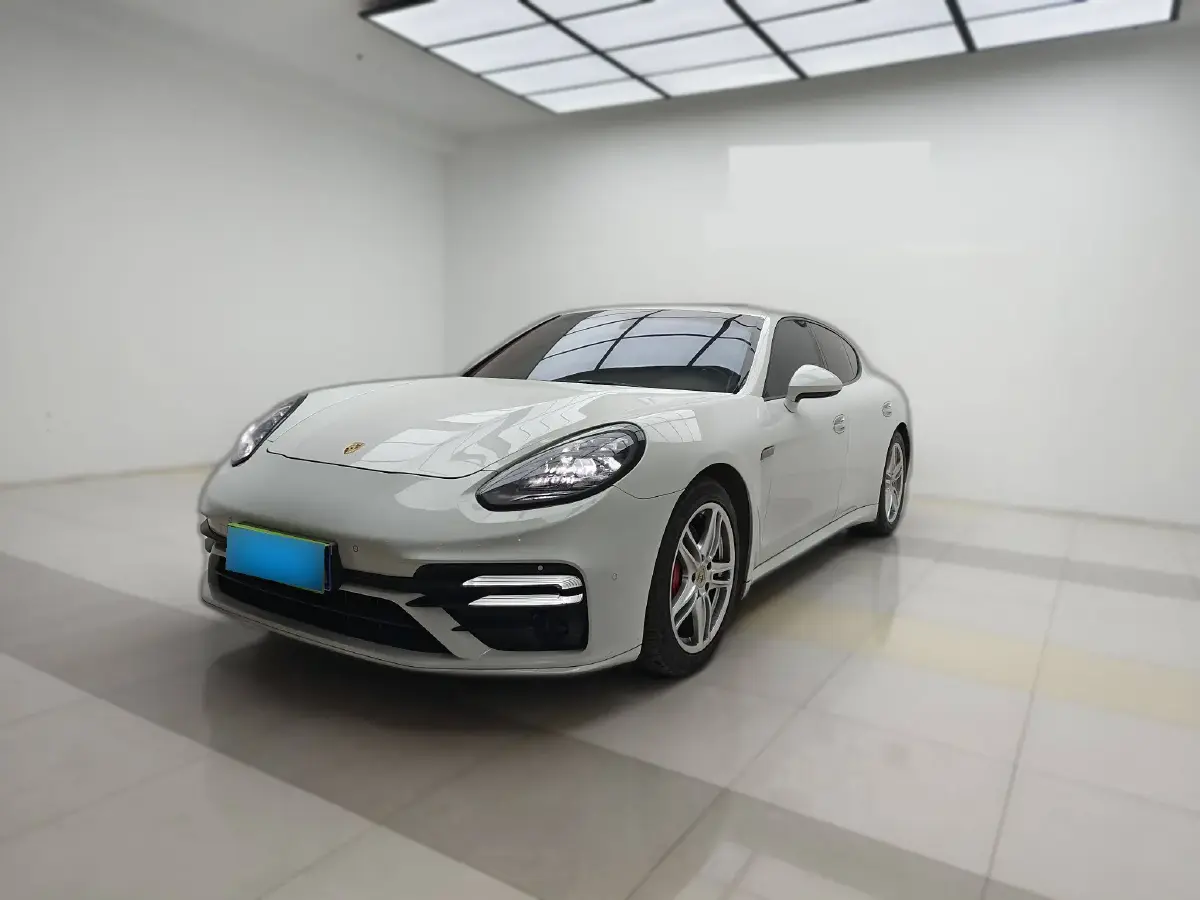 2014 Porsche Panamera 3.0T 320HP V6 7DCT