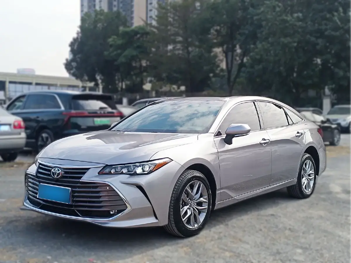 2019 Toyota Avalon 2.5L 178HP L4 E-CVT Hybrid