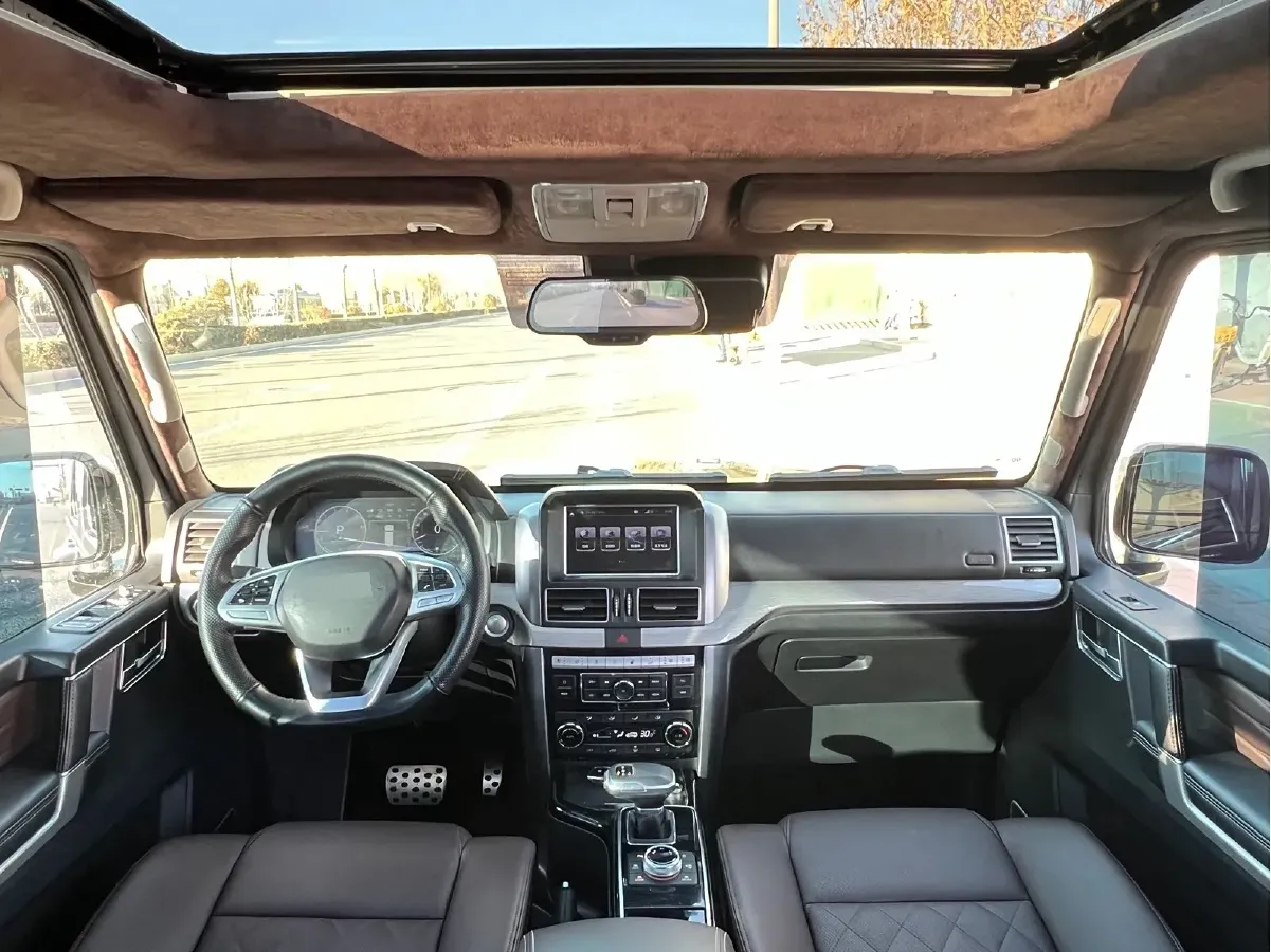 2020 BeiJing BJ80 3.0T 280HP V6 8AT,autocango,china used car exporter,china ev exporter,chinese used car exporter,chinese used ev exporter