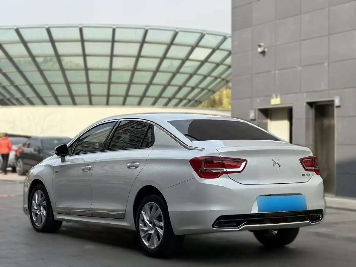 2016 DS 5LS 1.6T 167HP L4 6AT,autocango,china used car exporter,china ev exporter,chinese used car exporter,chinese used ev exporter