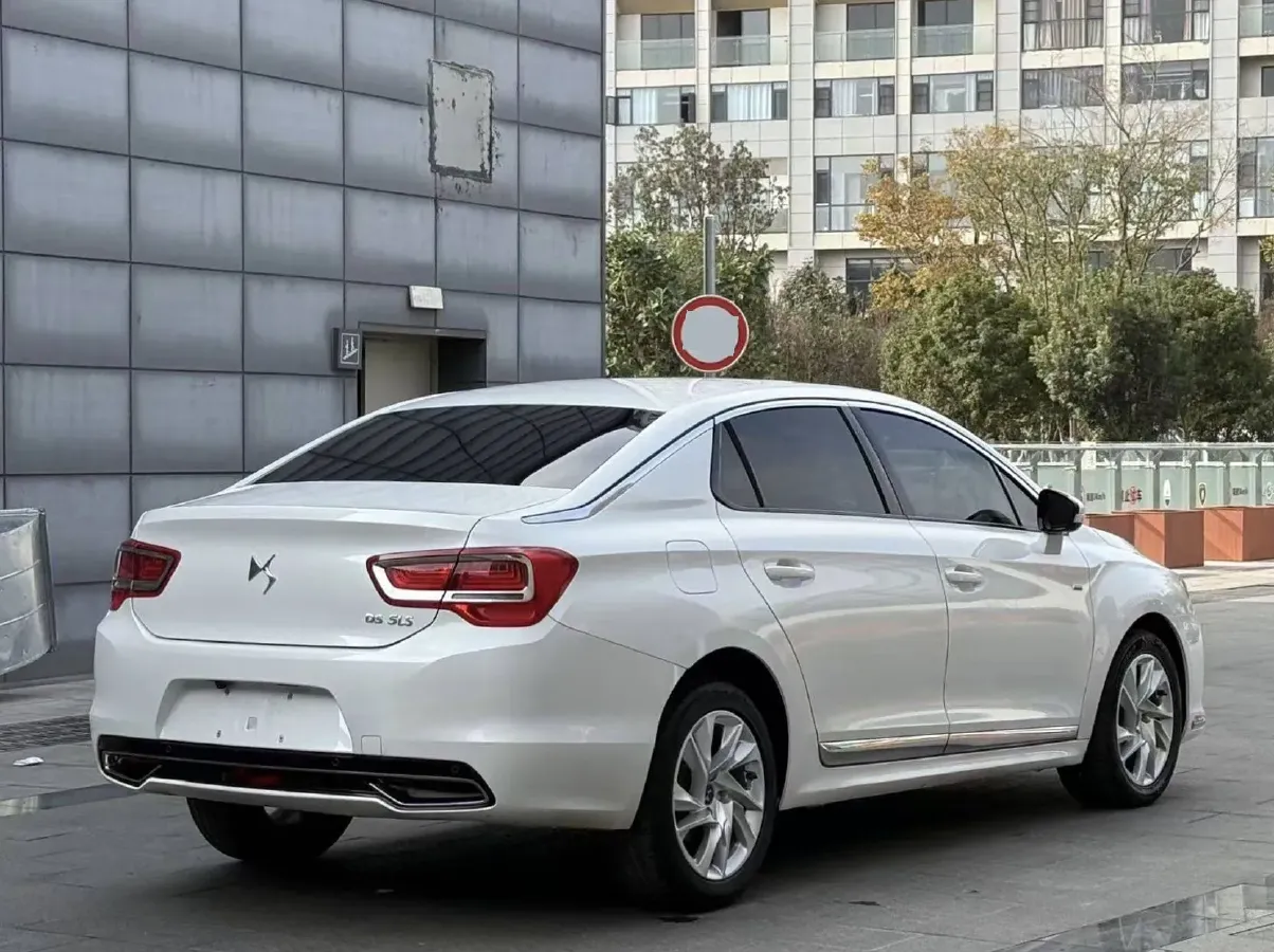 2016 DS 5LS 1.6T 167HP L4 6AT,autocango,china used car exporter,china ev exporter,chinese used car exporter,chinese used ev exporter