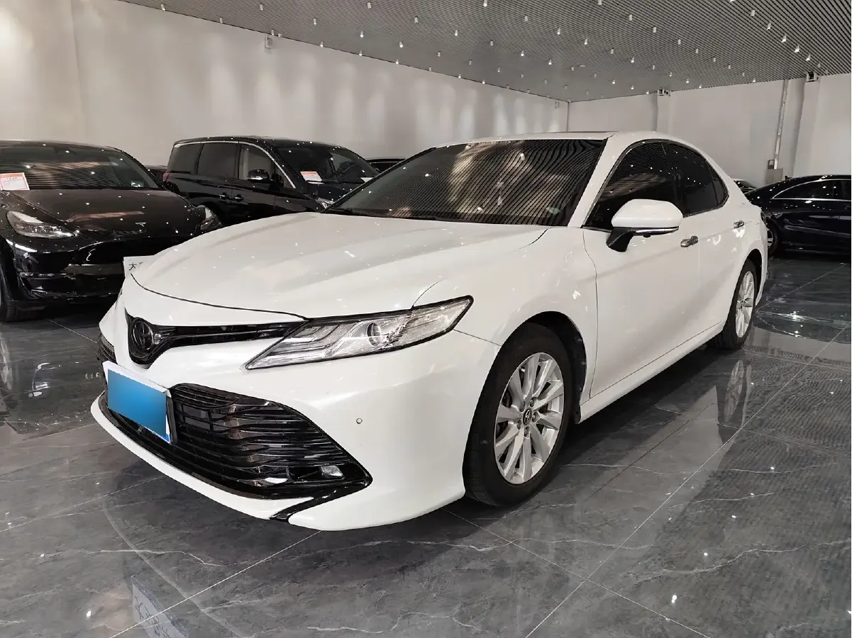 2018 Toyota Camry 2.0L 169HP L4 6AT