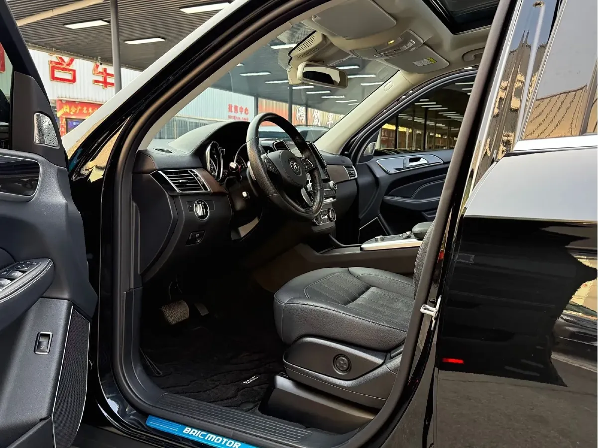 2021 BeiJing BJ90 3.0T 333HP V6 9AT,autocango,china used car exporter,china ev exporter,chinese used car exporter,chinese used ev exporter