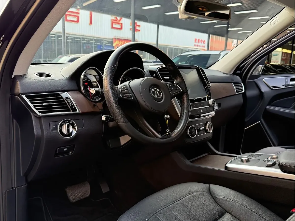 2021 BeiJing BJ90 3.0T 333HP V6 9AT,autocango,china used car exporter,china ev exporter,chinese used car exporter,chinese used ev exporter