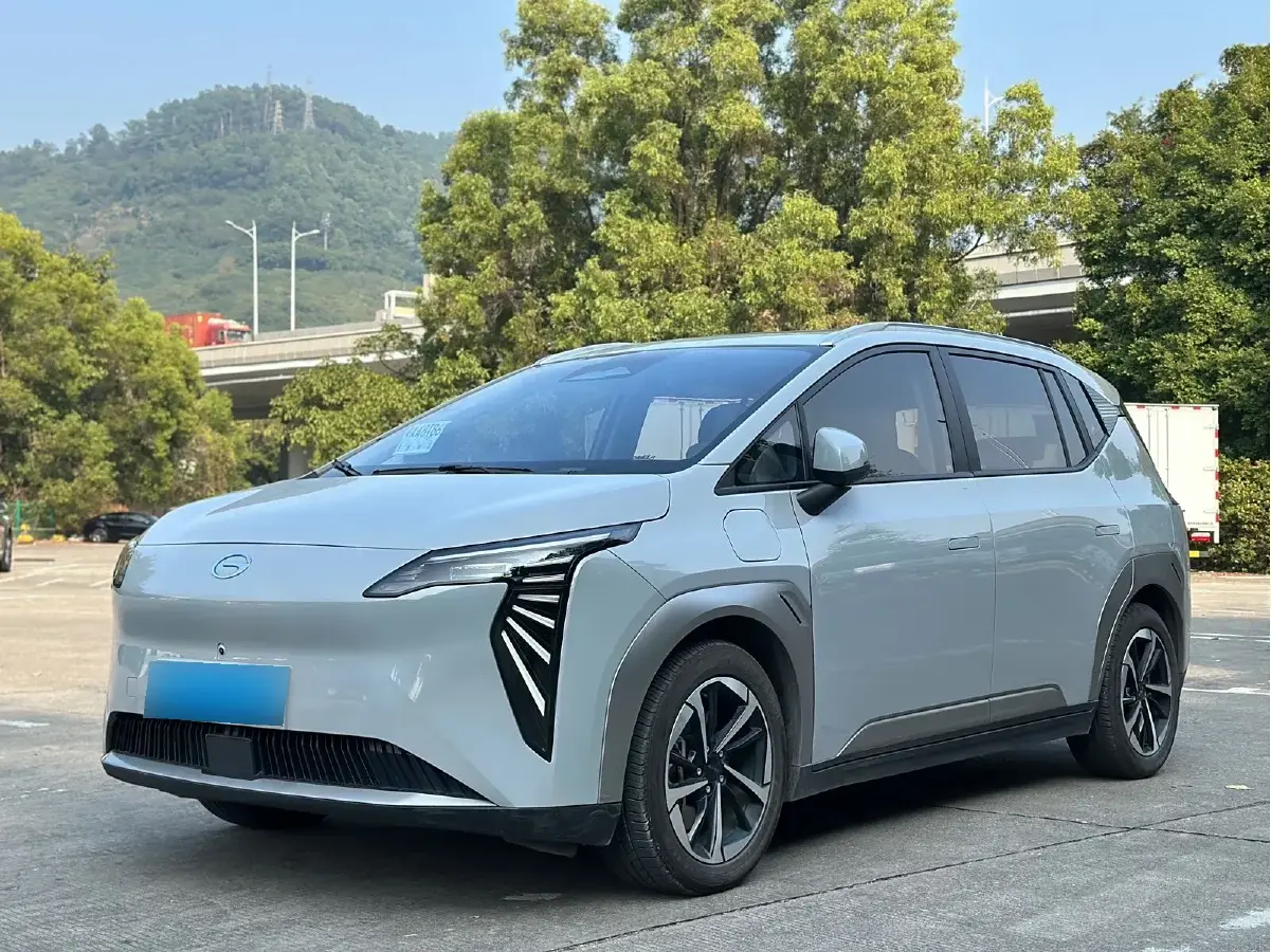 2023 Aion Y BEV 61.7KWH