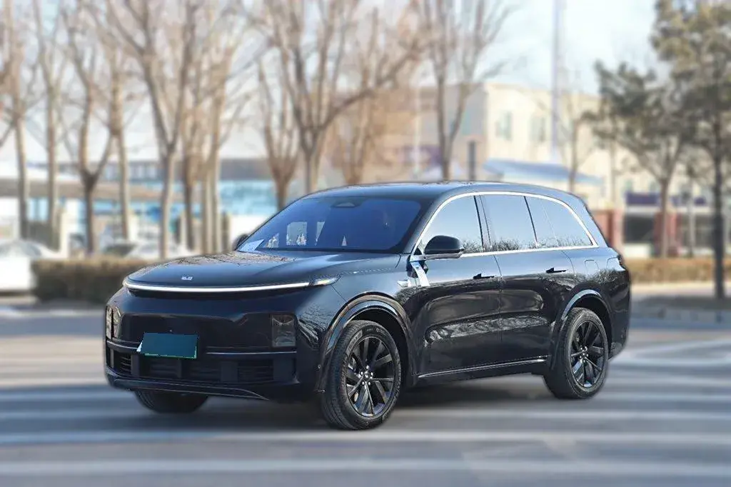 2023 Li L8 Range Extended 154HP REEV 40.9KWH