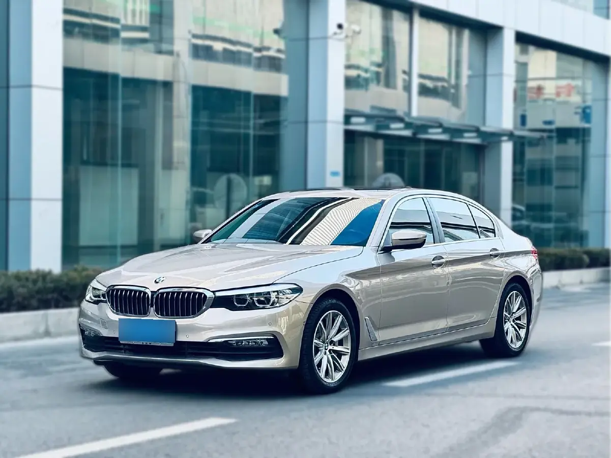2018 BMW 5 Series 2.0T 224HP L4 8AT