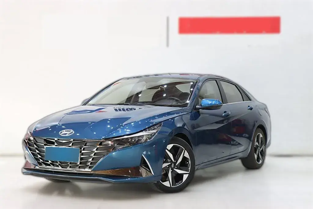 2022 Hyundai Elantra 1.5L 115HP L4 CVT