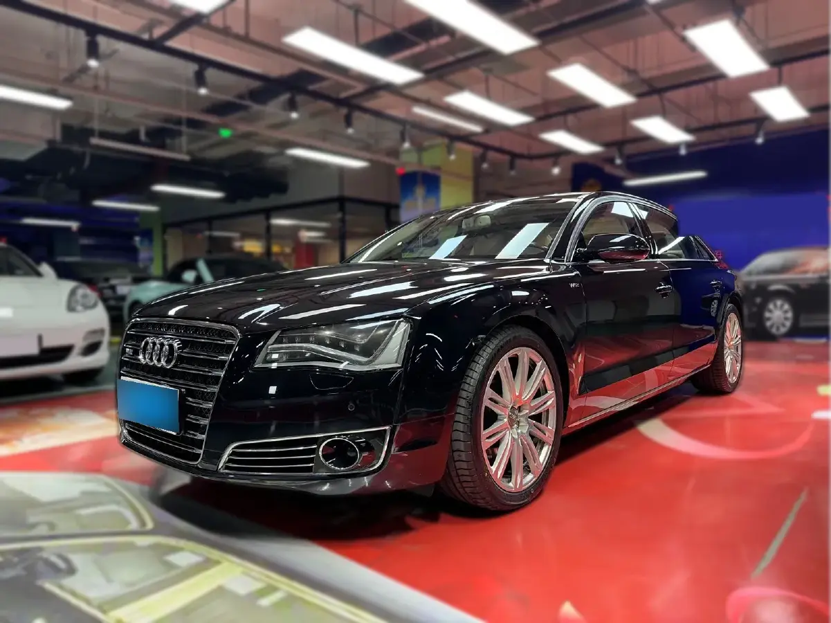 2013 Audi A8 6.3L 500HP W12 8AT