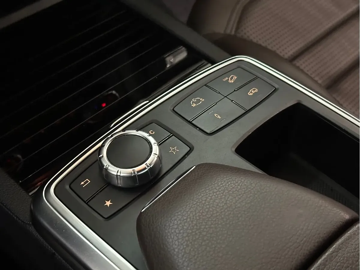 2014 Mercedes-Benz M AMG 5.5T 525HP V8 7AT,autocango,china used car exporter,china ev exporter,chinese used car exporter,chinese used ev exporter