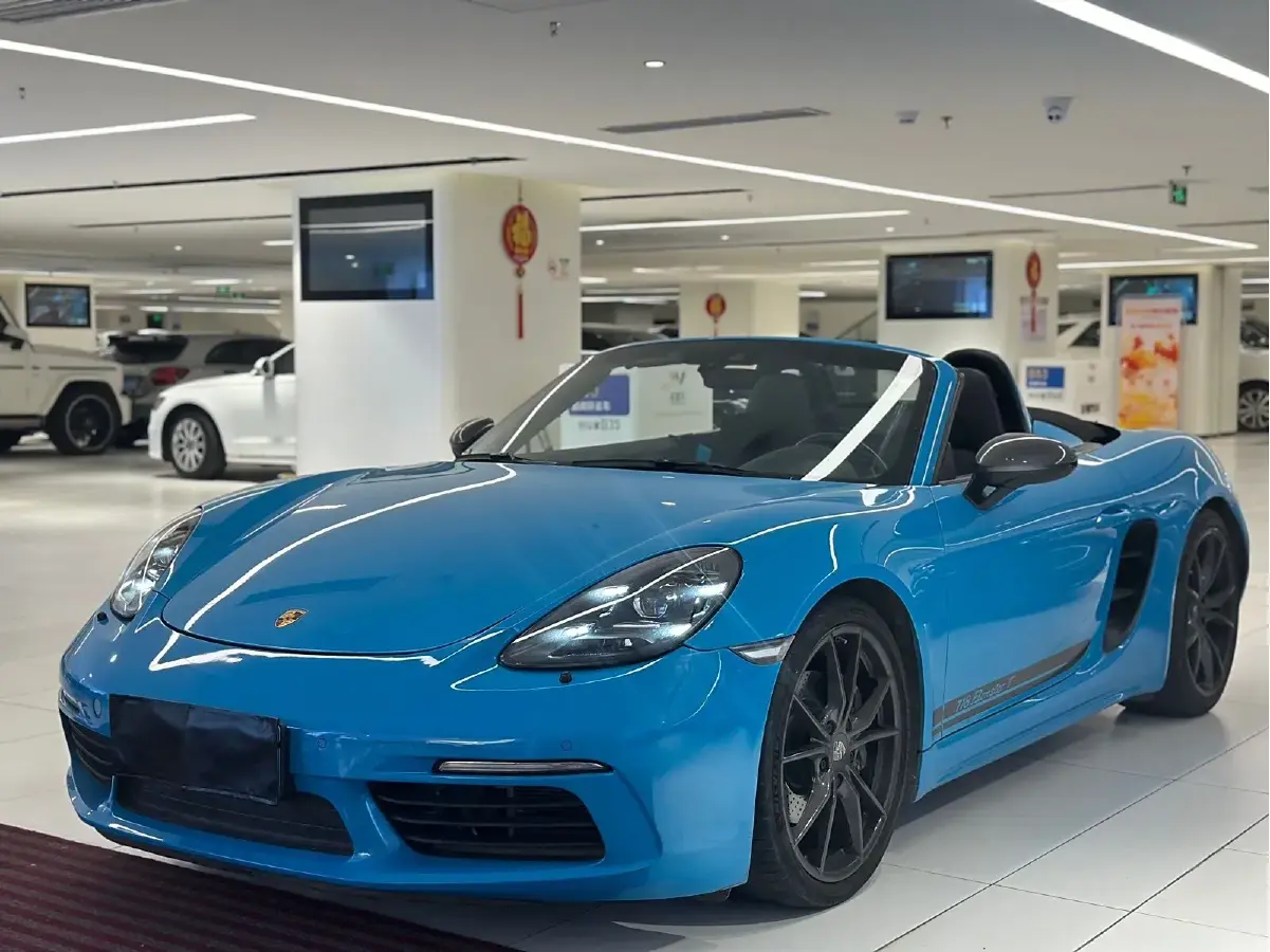 2019 Porsche 718 2.0T 300HP H4 7DCT