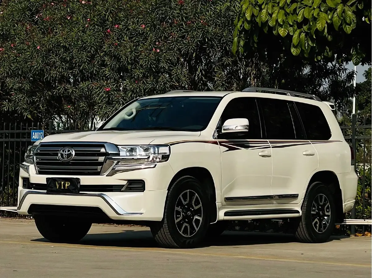2015 Toyota Land Cruiser 4.0L 275HP V6 5AT