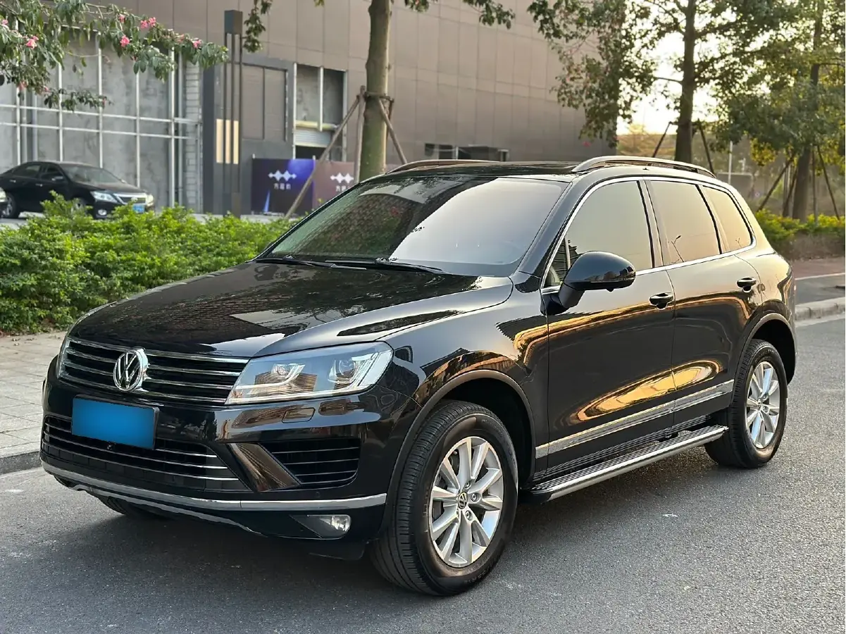 2017 Volkswagen Touareg 3.0T 320HP V6 8AT