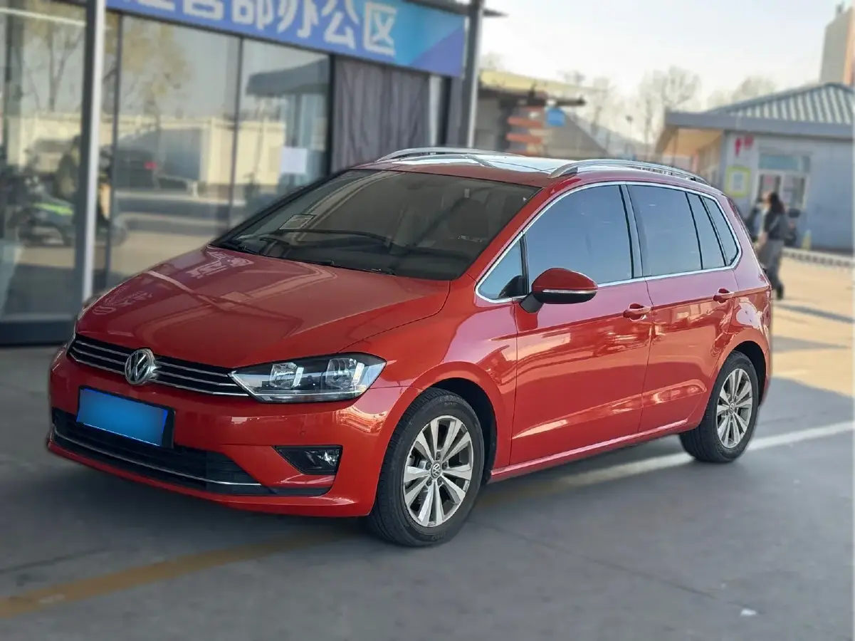 2016 Volkswagen Golf Sportsvan 1.4T 131HP L4 7DCT