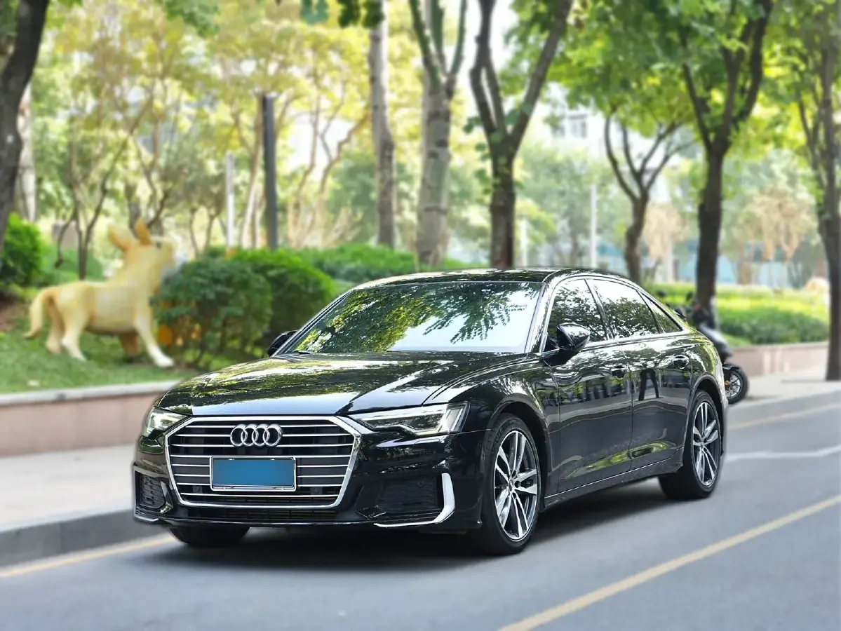 2019 Audi A6L 2.0T 190HP L4 7DCT