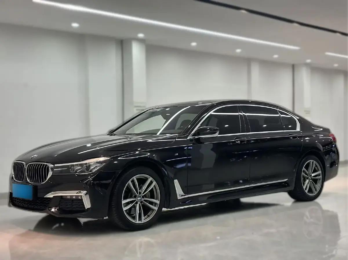 2018 BMW 7 Series 2.0T 258HP L4 8AT
