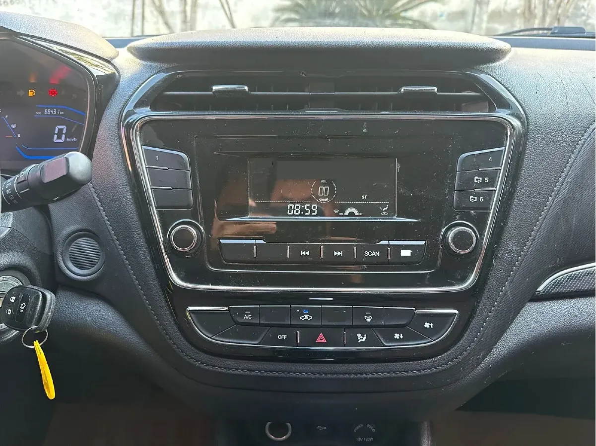 2017 ChangAn Oshan A800 1.5T 156HP L4 6AT,autocango,china used car exporter,china ev exporter,chinese used car exporter,chinese used ev exporter