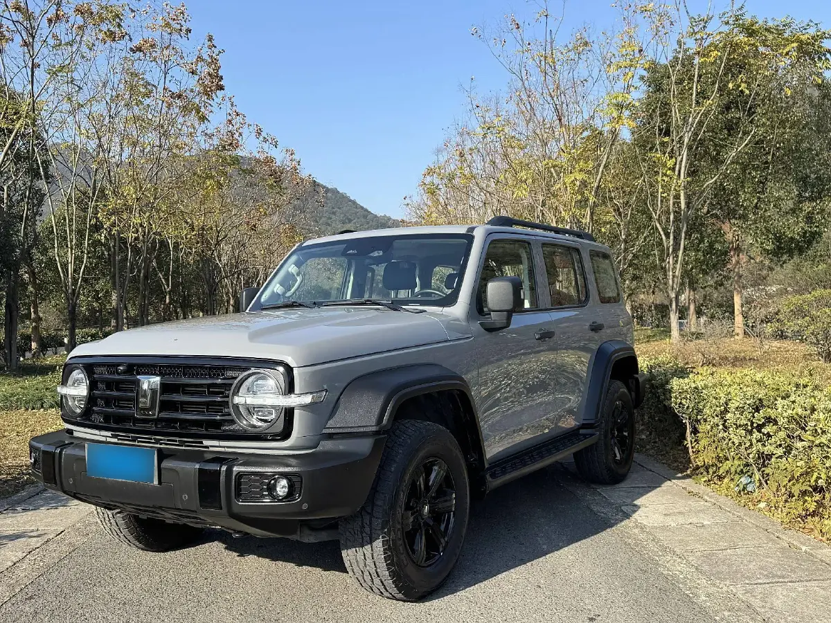 2021 Tank 300 2.0T 227HP L4 8AT