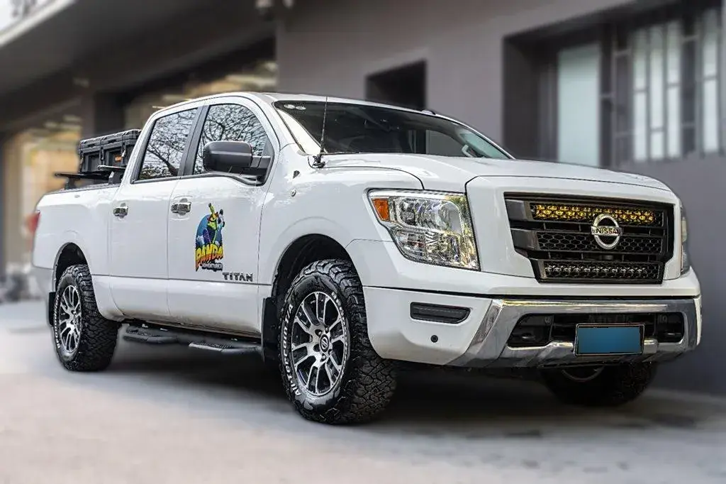 2022 Tank 300 2.0T 227HP L4 8AT