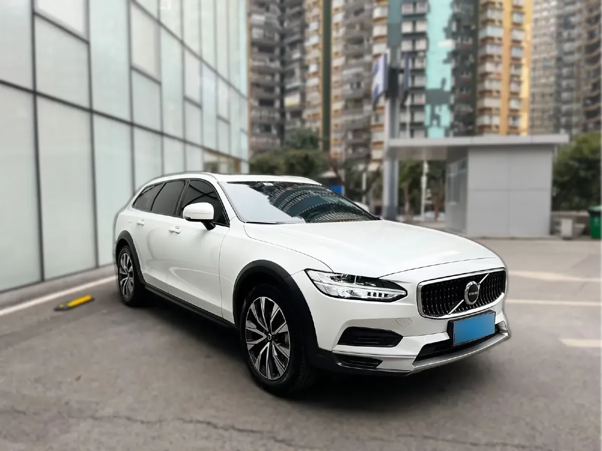2022 Volvo V90 2.0T 250HP L4 8AT,autocango,china used car exporter,china ev exporter,chinese used car exporter,chinese used ev exporter