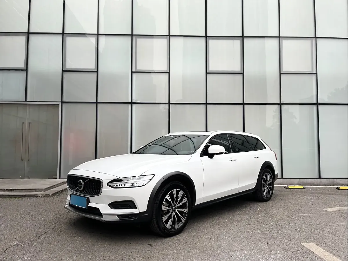 2022 Volvo V90 2.0T 250HP L4 8AT,autocango,china used car exporter,china ev exporter,chinese used car exporter,chinese used ev exporter